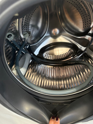 Factory second Haier 9kg/5kg Washer Dryer Combo Model: HWD9050AN1 - Second Hand Appliances Geebung